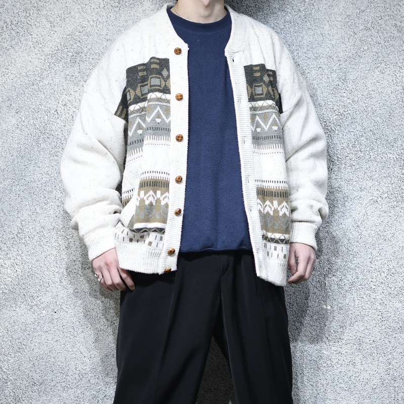 design embroidery knit blouson