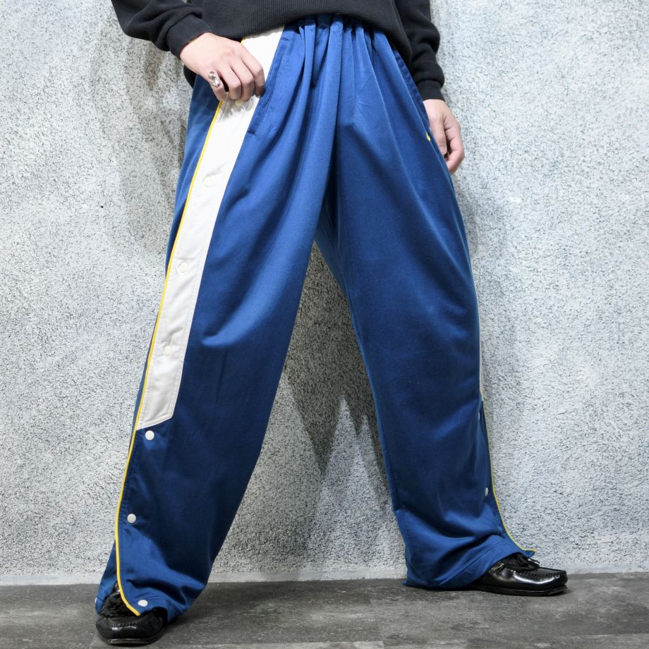 NIKE side snap wide track pants